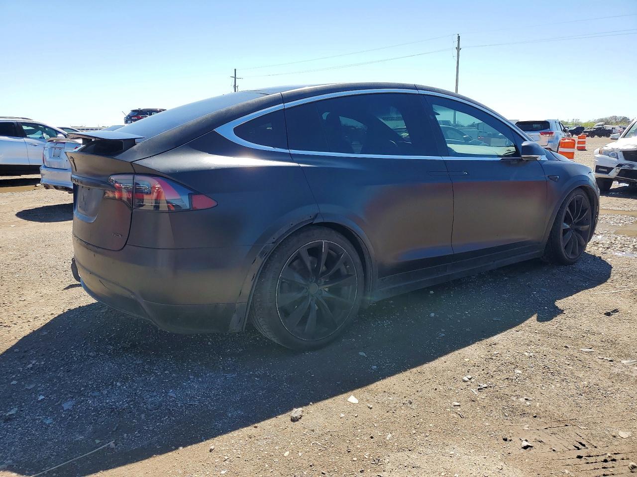 2017 Tesla Model X - Image 3