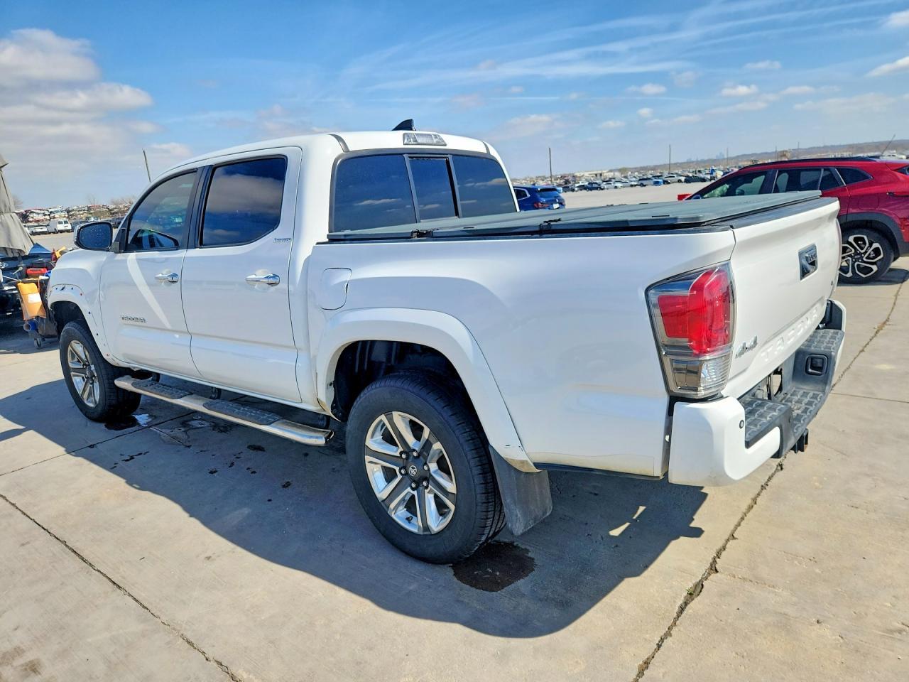 2016 Toyota Tacoma Limited - Фото 2
