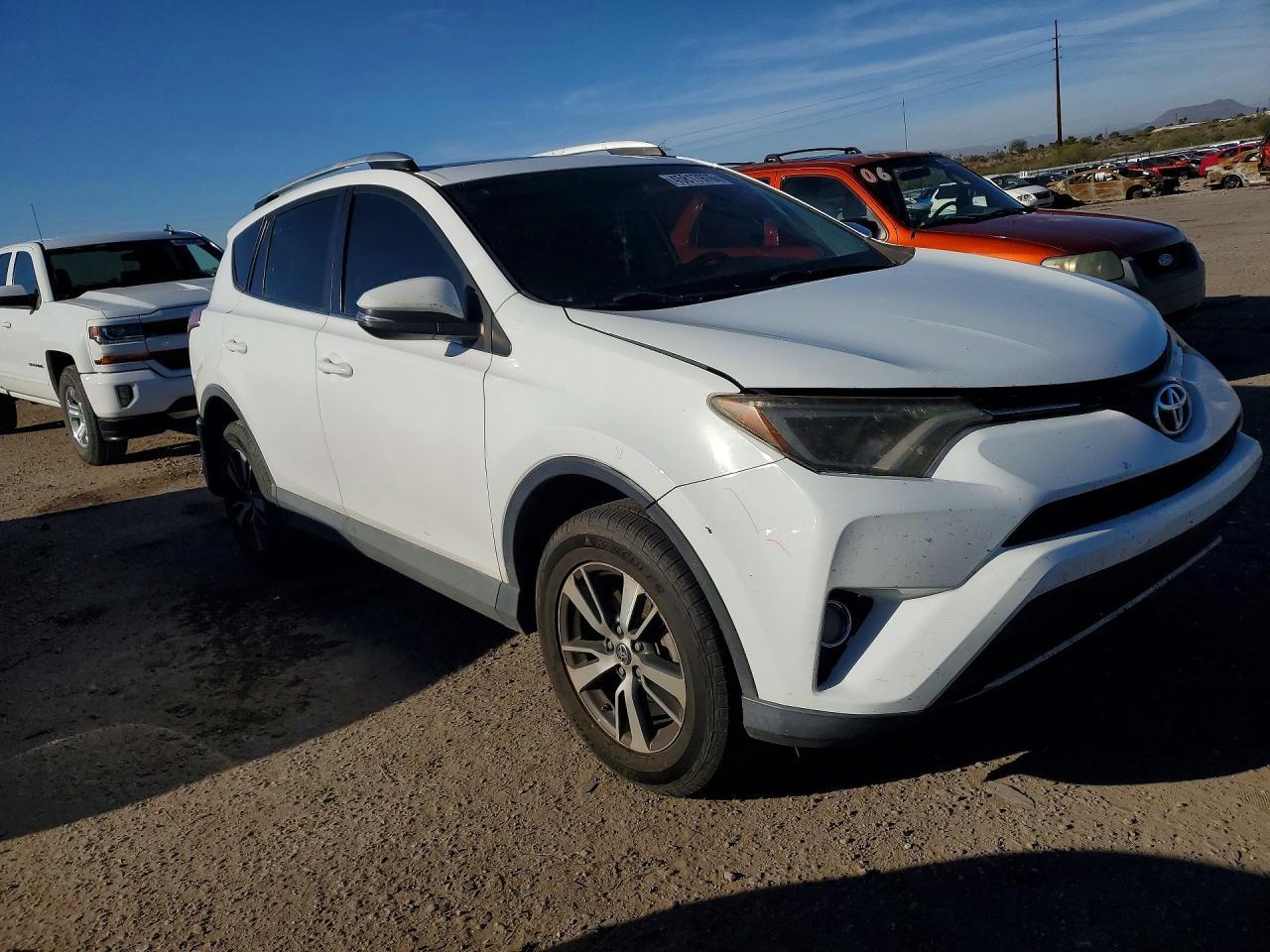 2016 Toyota Rav4 Xle - Фото 4