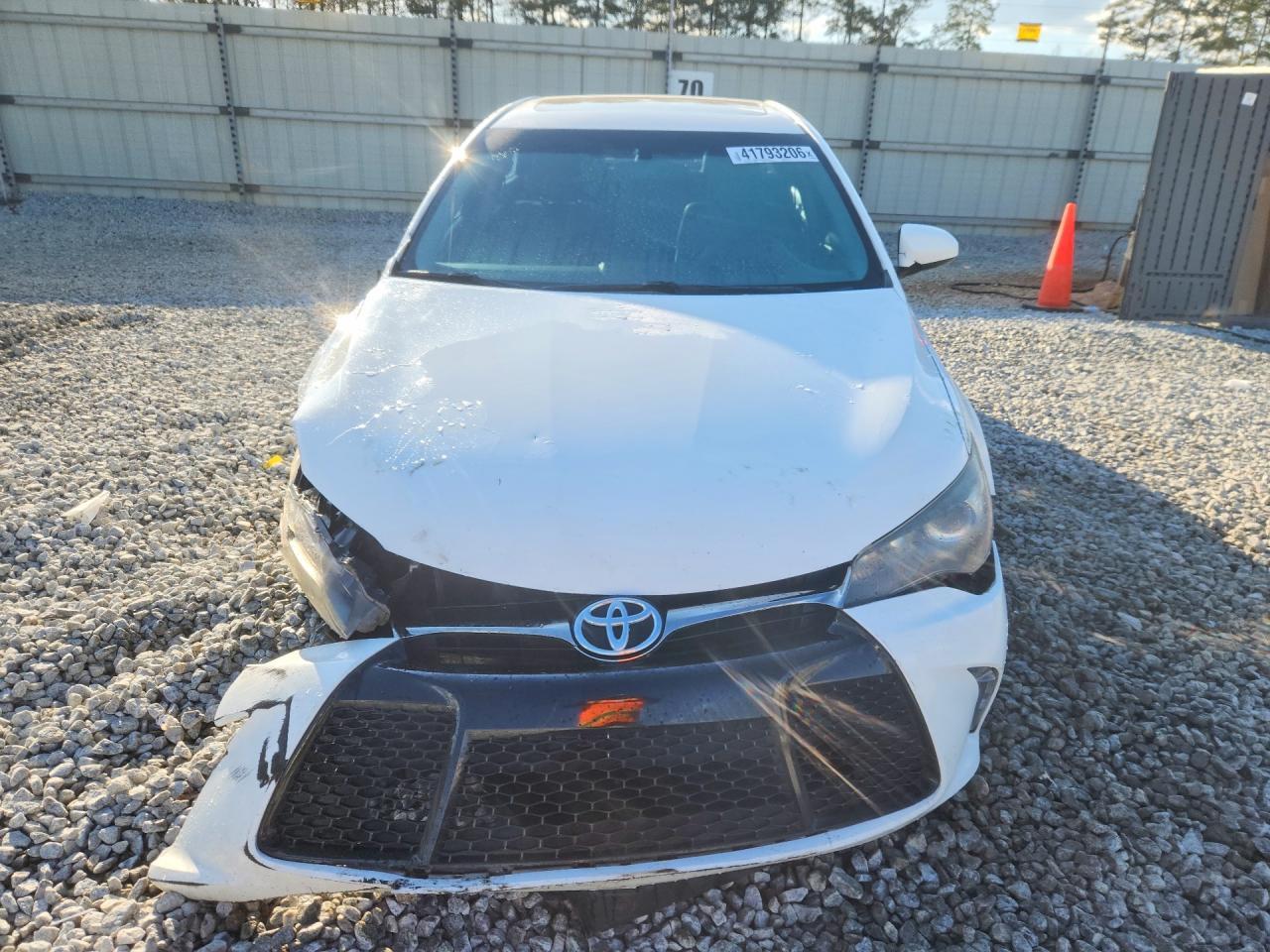 2017 Toyota Camry Se - Фото 5