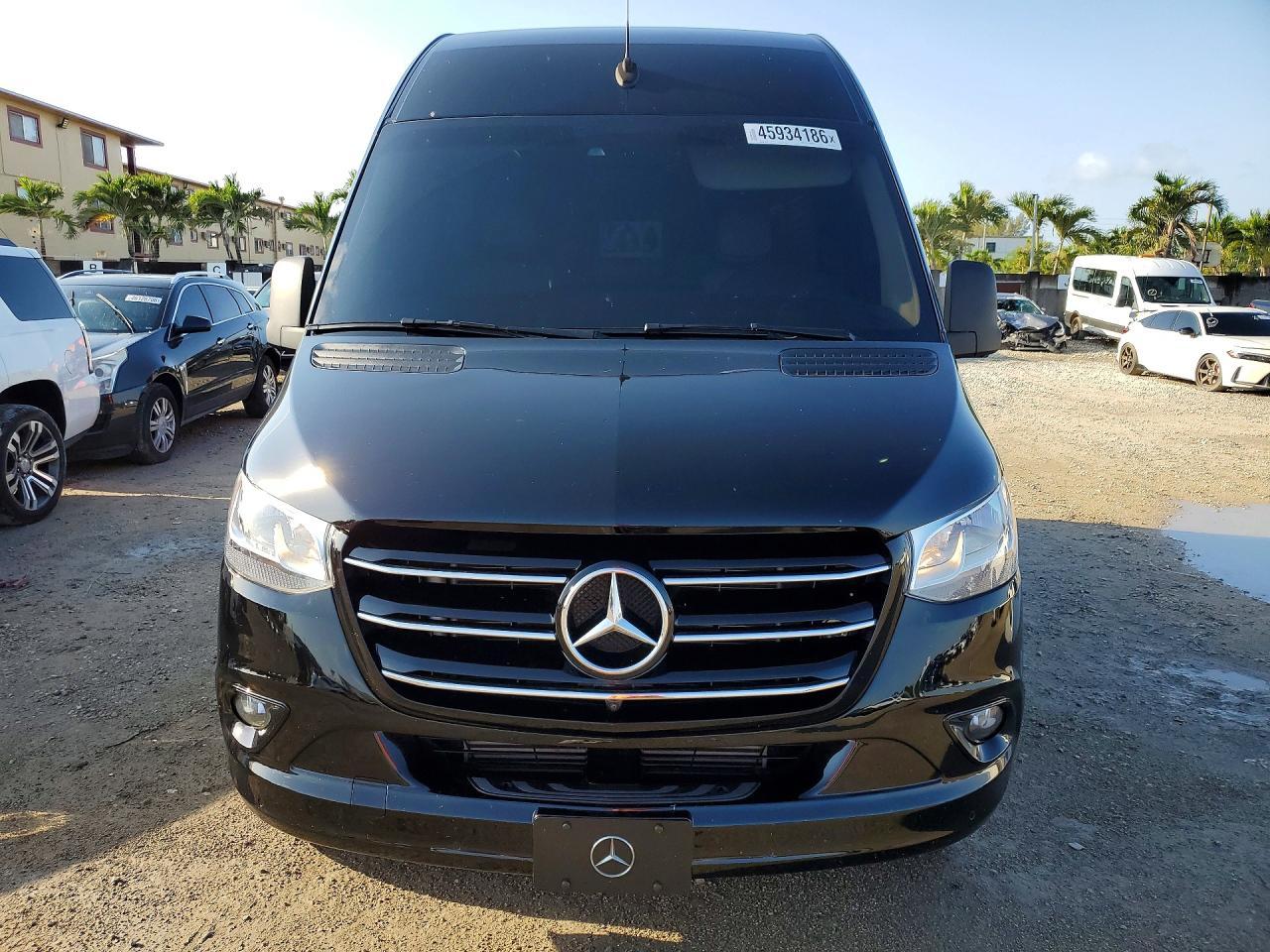 2021 Mercedes-Benz Sprinter 2500 - Фото 5