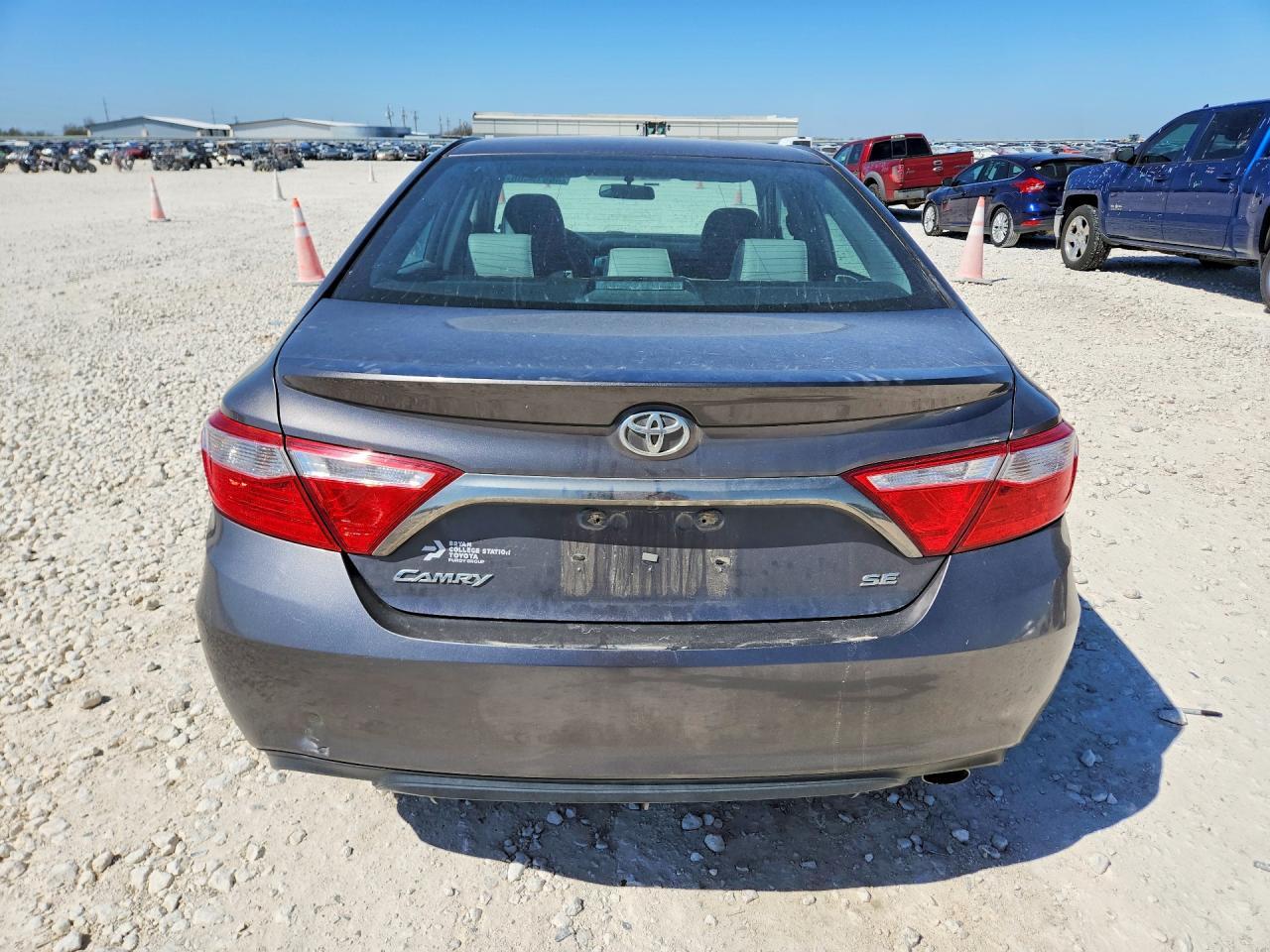 2017 Toyota Camry Se - Фото 6