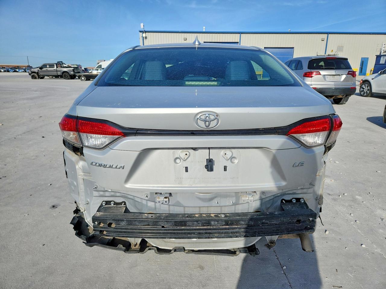 2022 Toyota Corolla Le - Image 6