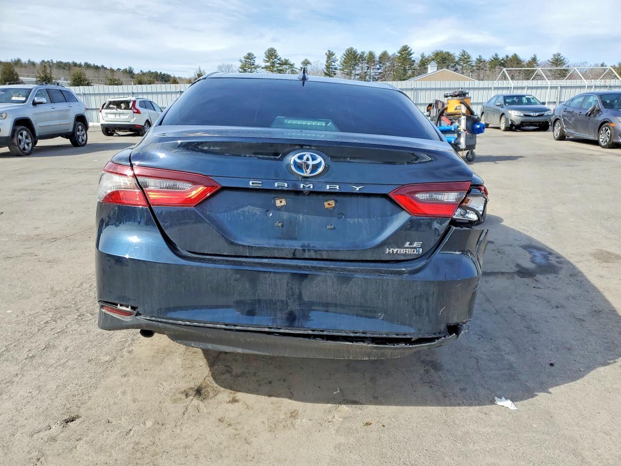 2021 Toyota Camry Hybrid Le - Фото 6