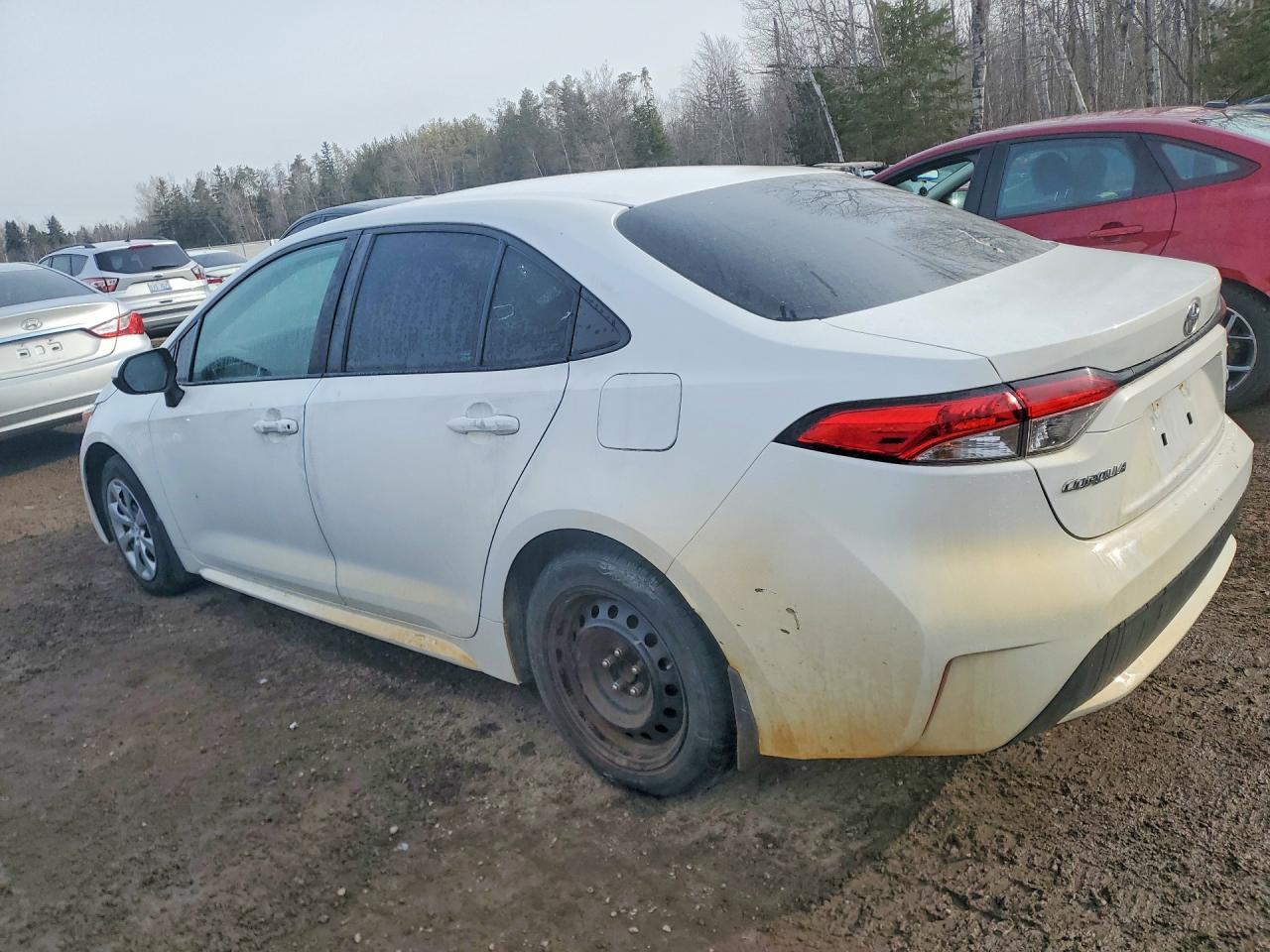 2022 Toyota Corolla Le 4Dr - Фото 2