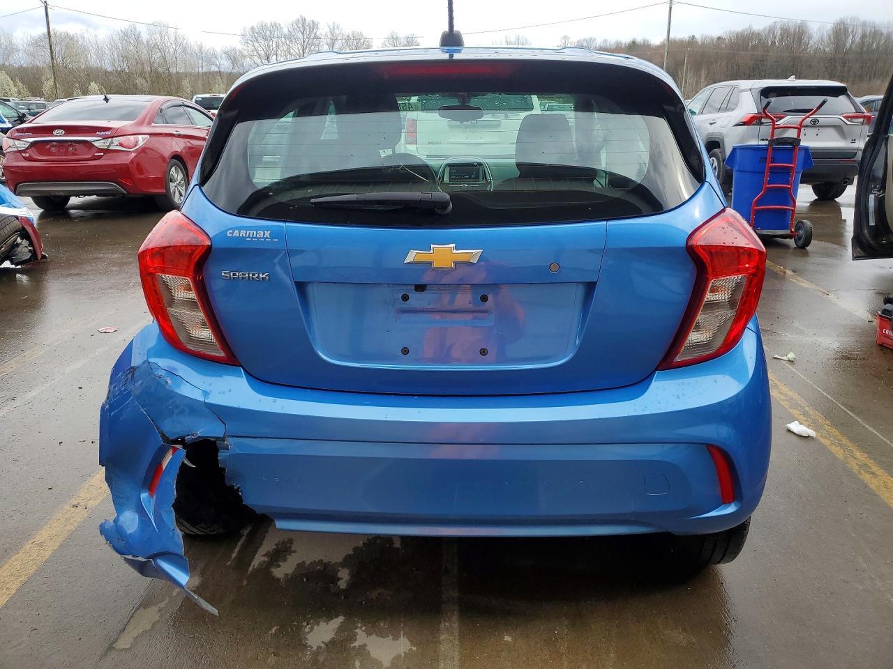 2017 Chev Spark - Фото 6