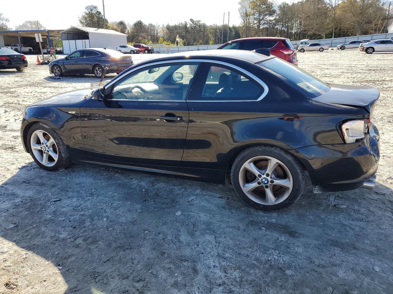 2011 BMW 128 I - Image 2