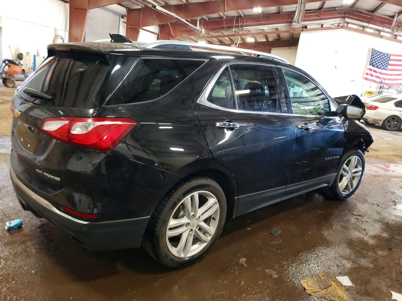 2019 Chevrolet Equinox Premier - Image 3