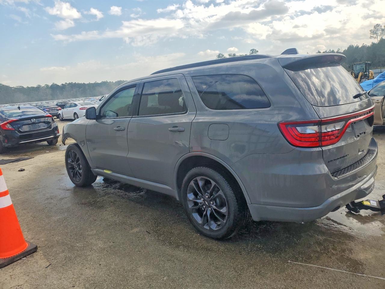 2025 Dodge Durango Gt - Image 2