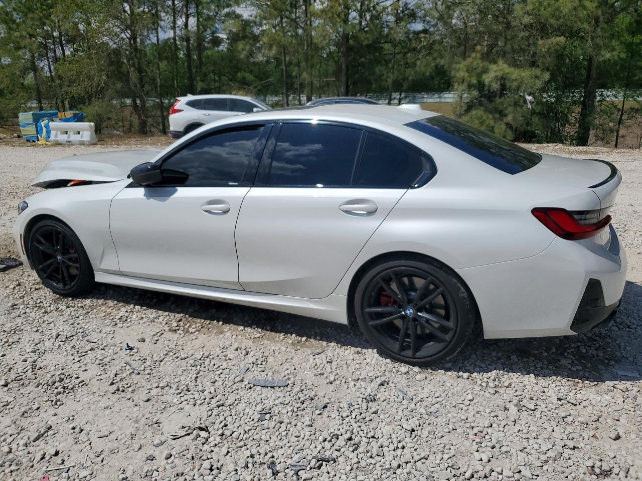 2023 BMW 330I - Фото 2