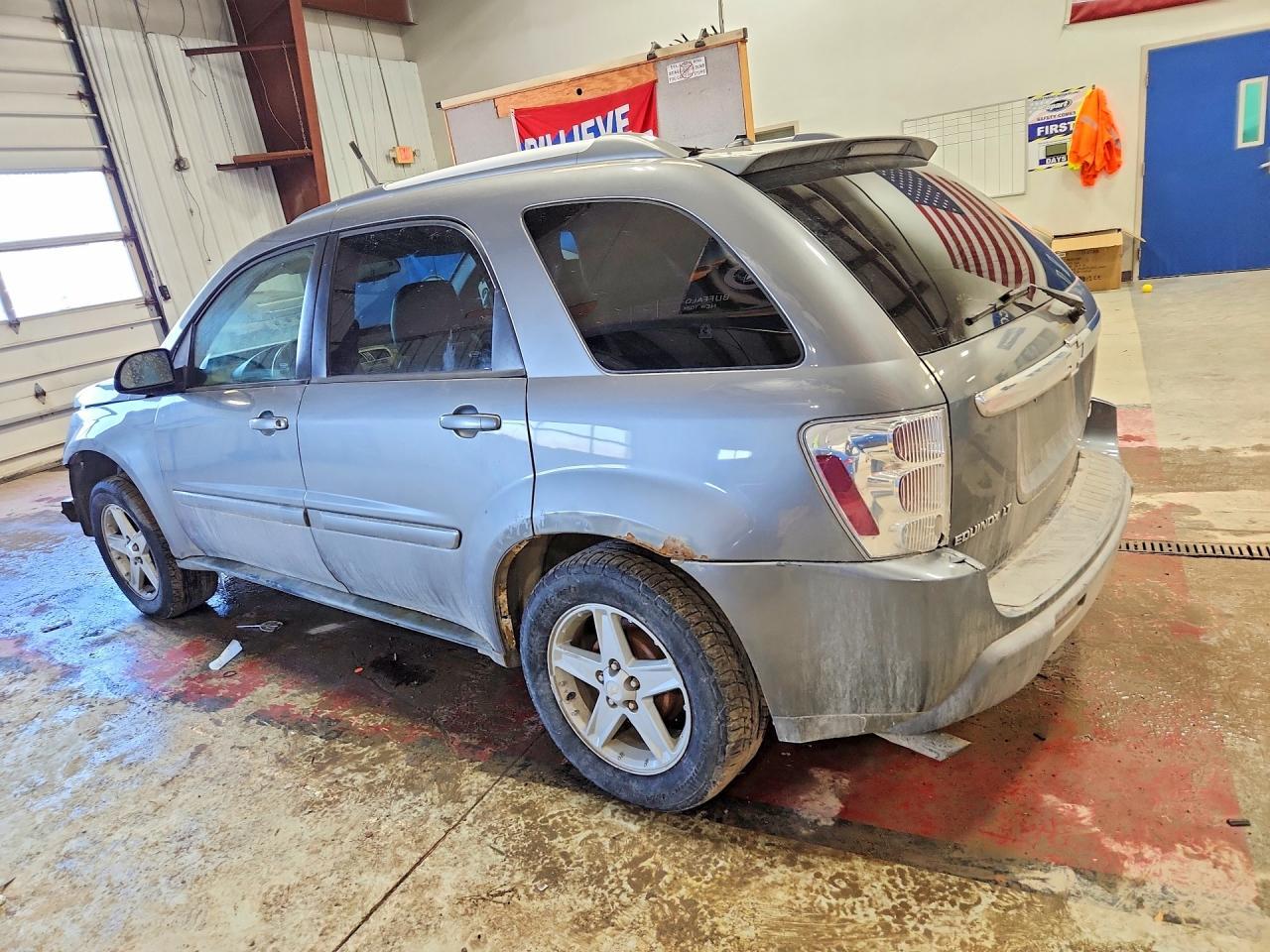 2005 Chevrolet Equinox Lt - Image 2