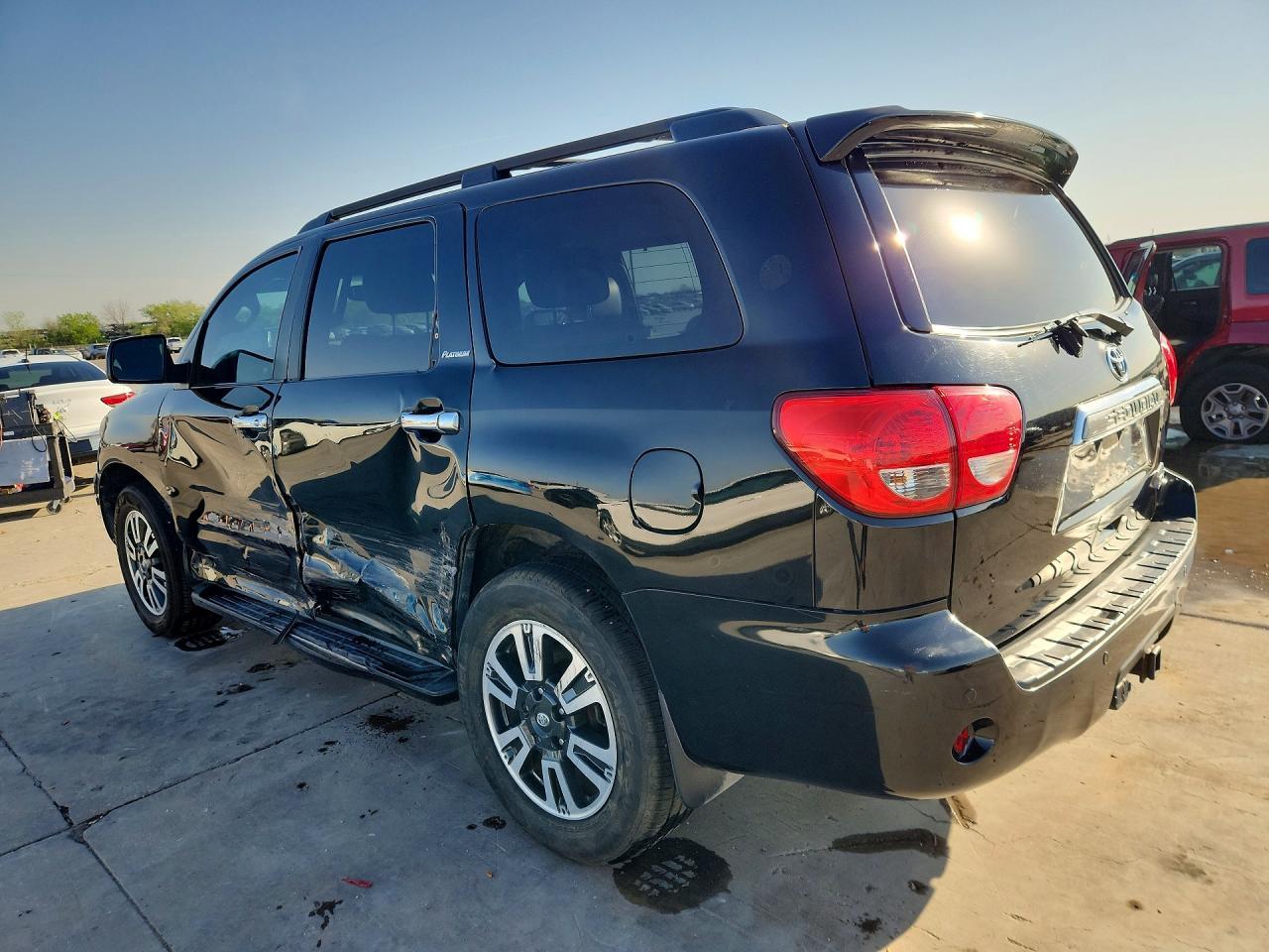 2011 Toyota Sequoia Platinum - Image 2