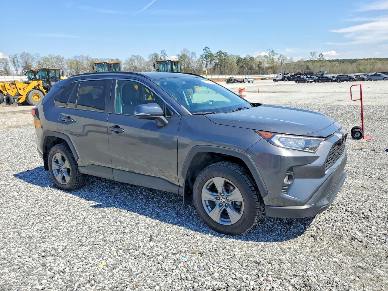 2021 Toyota Rav4 Xle - Image 4