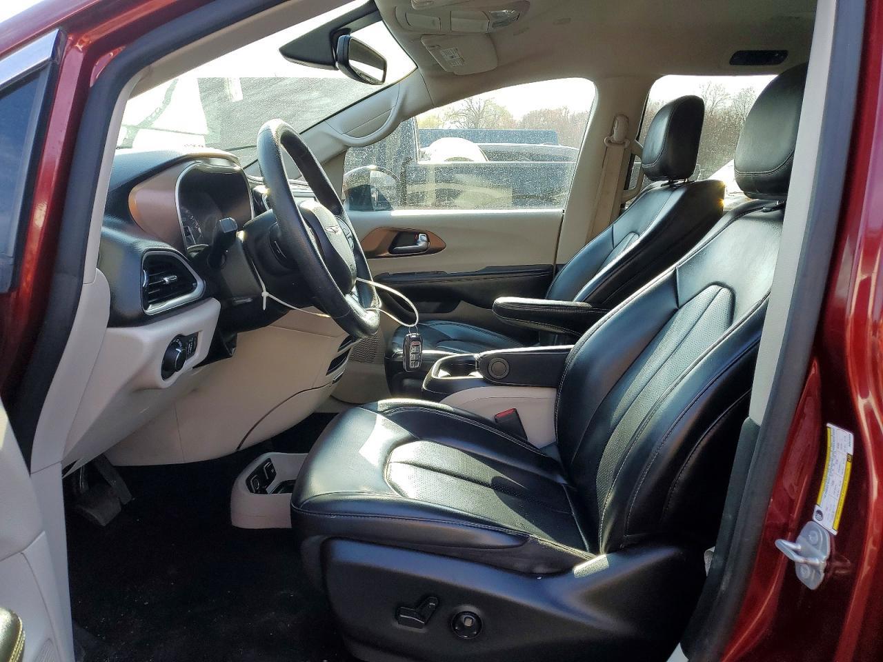 2021 Chrysler Voyager Lxi - Фото 7