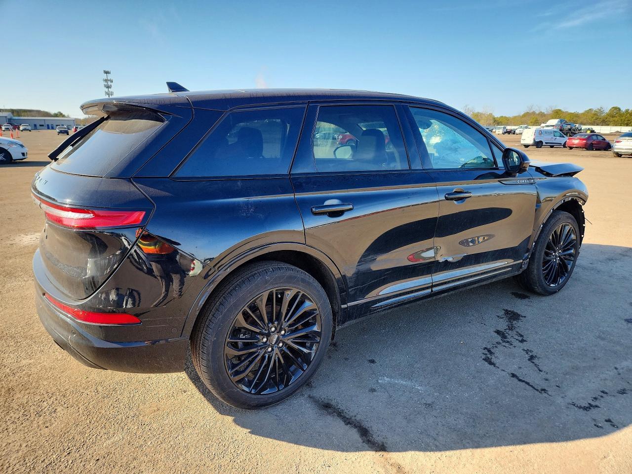 2023 Lincoln Corsair - Фото 3