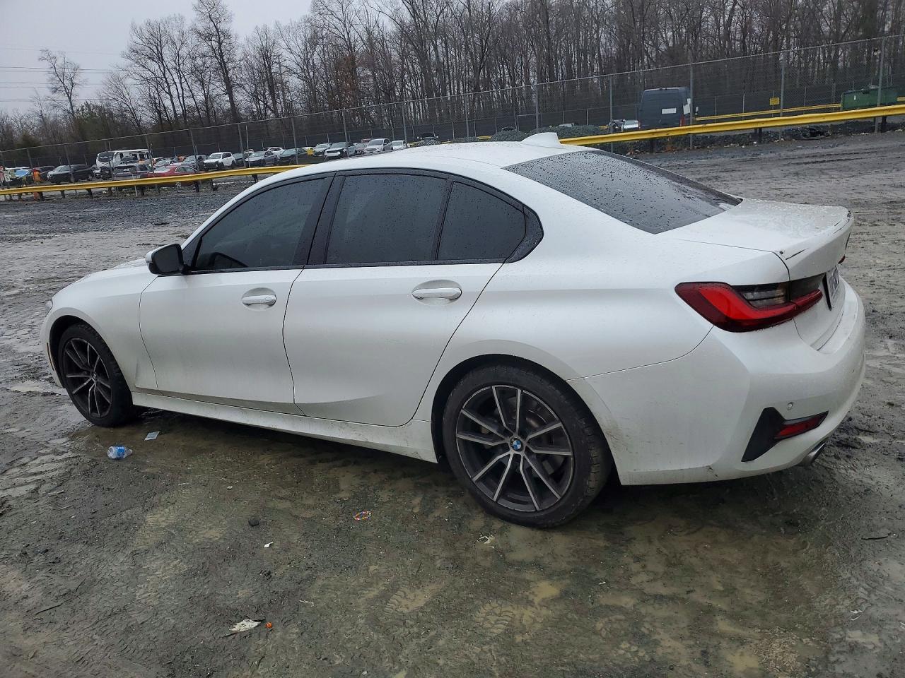 2022 BMW 330I - Image 2