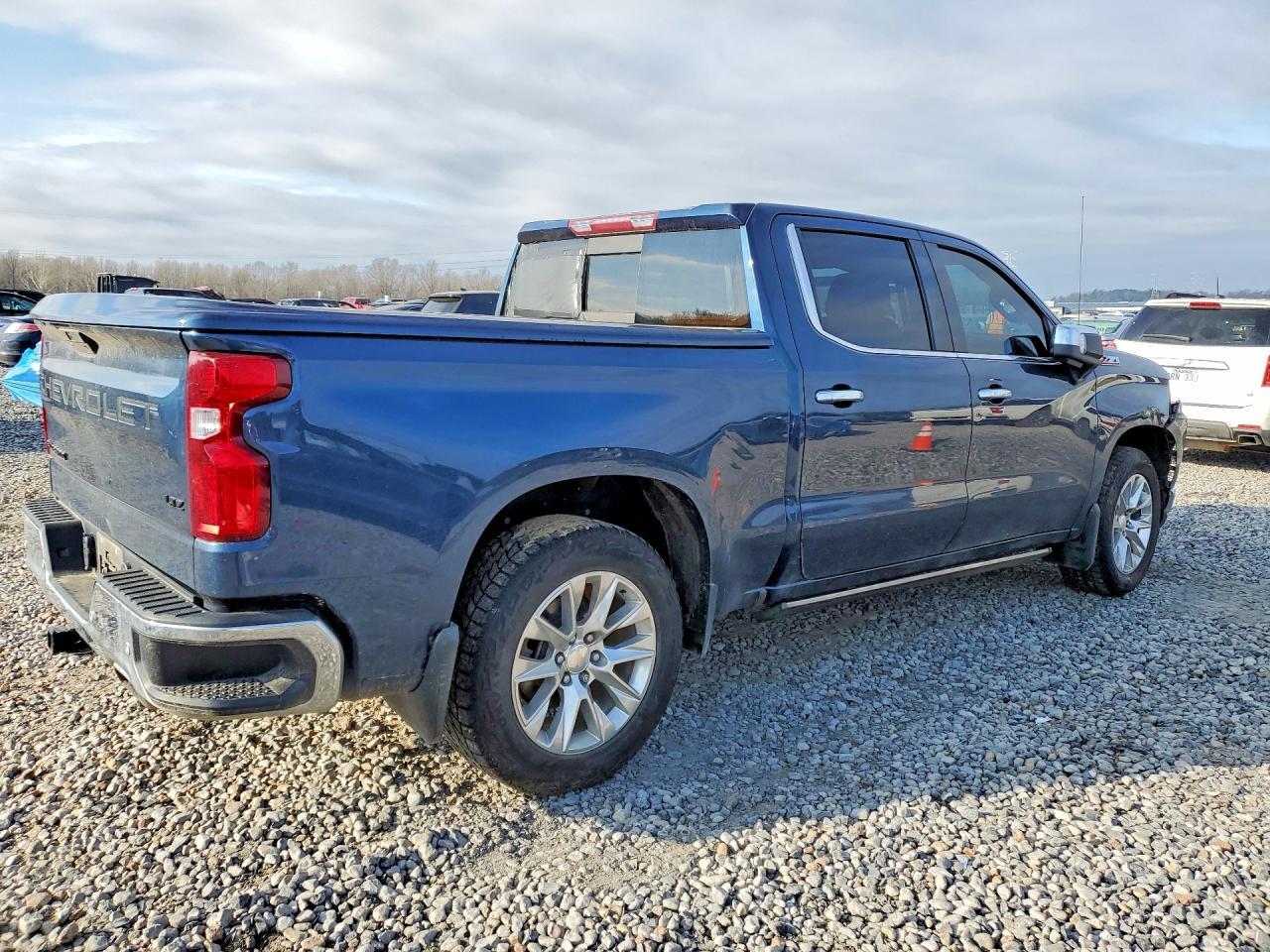 2021 Chevrolet Silverado K1500 Ltz - Image 3
