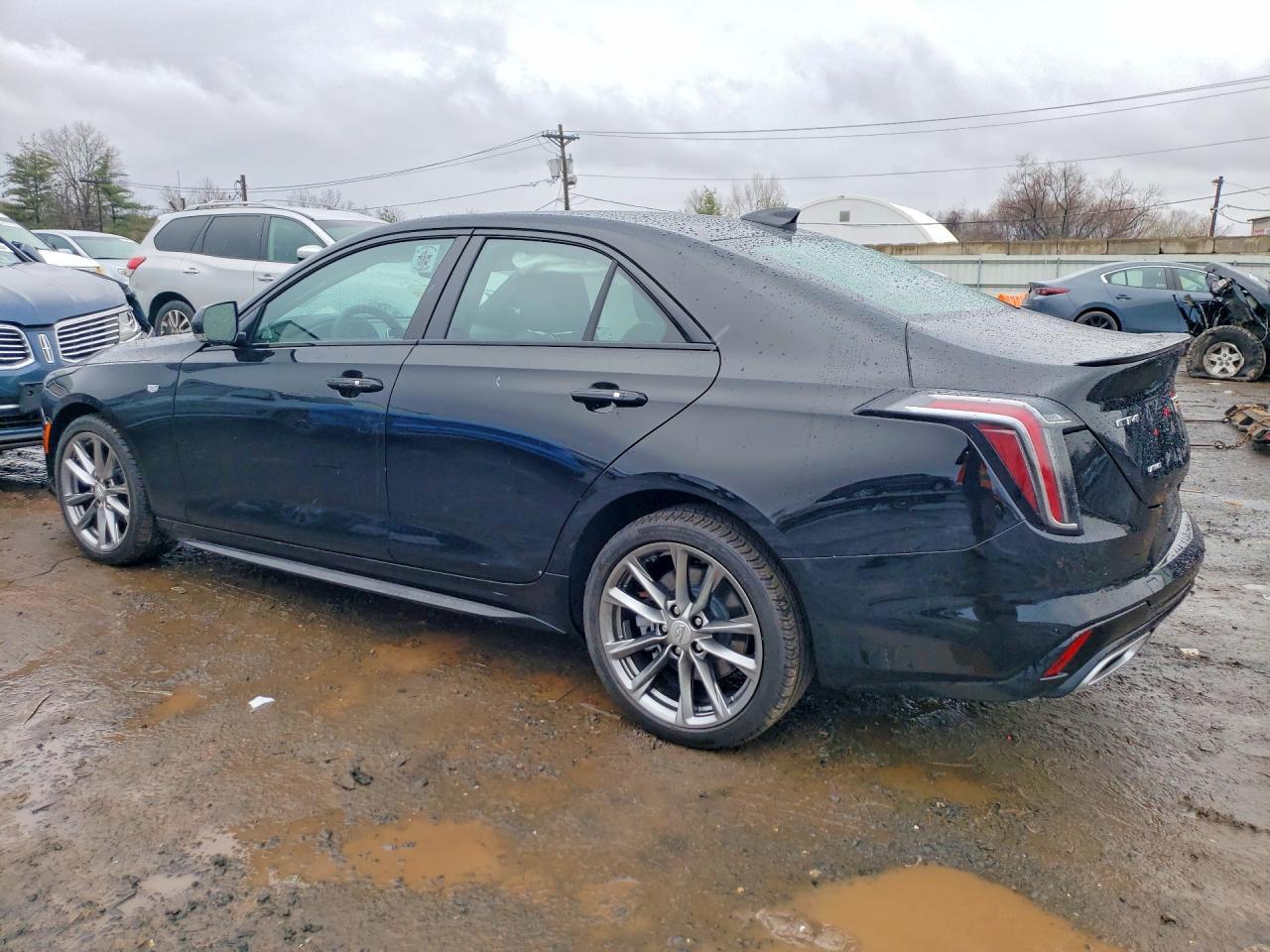 2025 Cadillac Ct4 Sport - Фото 2