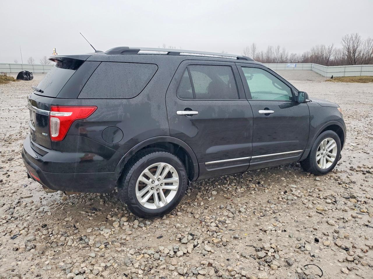 2014 Ford Explorer Xlt - Фото 3