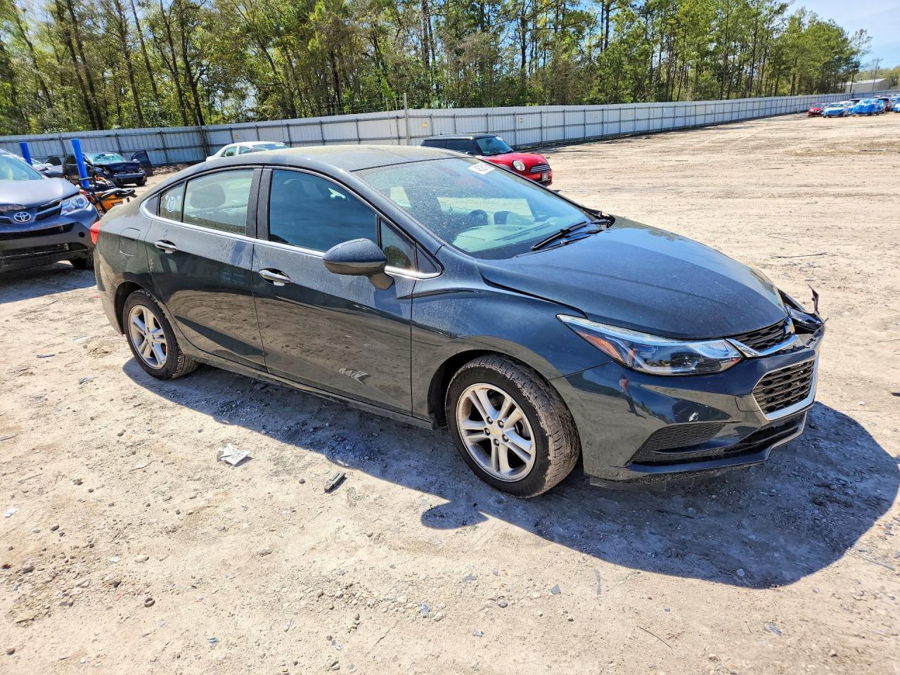 2018 Chevrolet Cruze Lt - Image 4