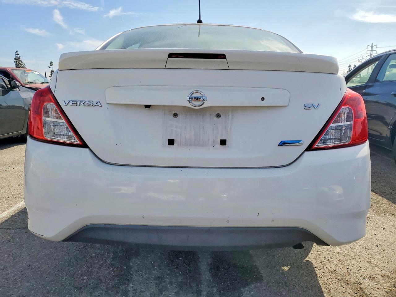 2019 Nissan Versa Sv - Фото 6