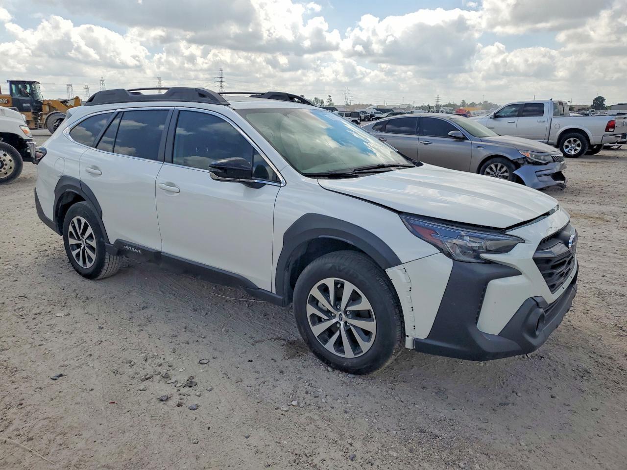 2025 Subaru Outback Premium - Image 4