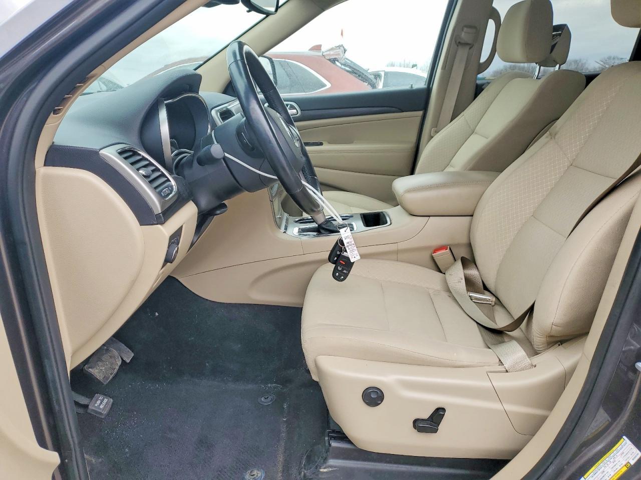 2021 Jeep Grand Cherokee Laredo - Image 7