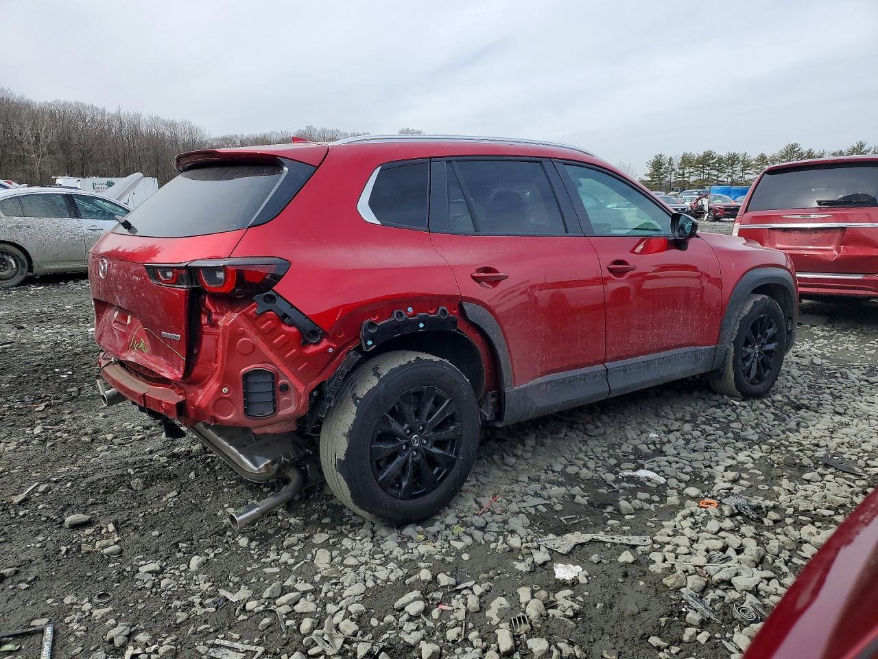 2025 Mazda Cx-50 Premium - Image 3