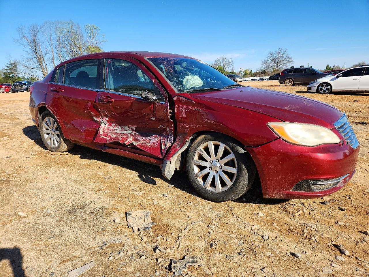 2014 Chrysler 200 Touring - Image 4