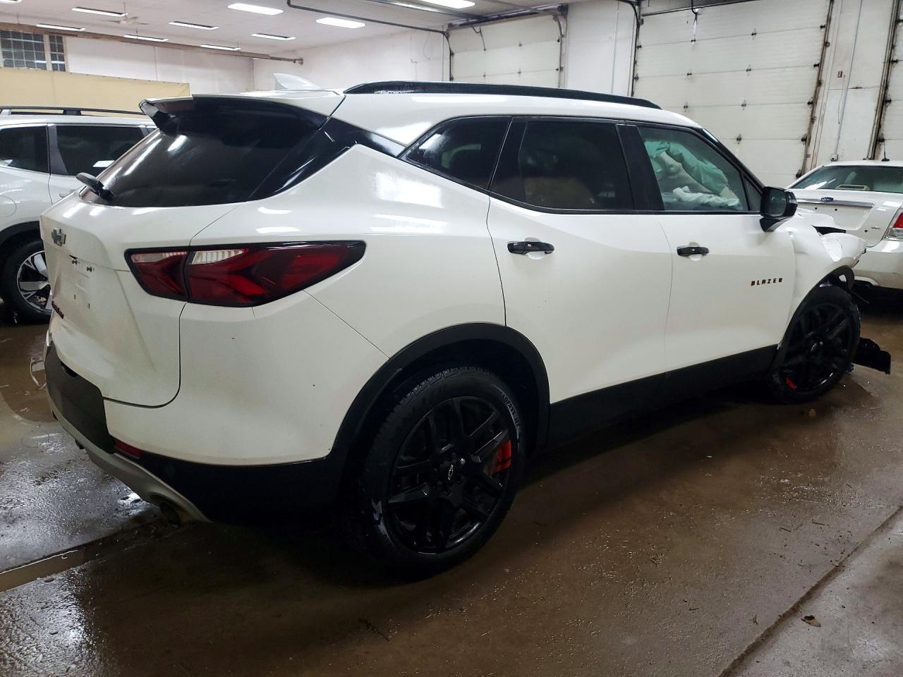 2021 Chevrolet Blazer 2Lt - Фото 3
