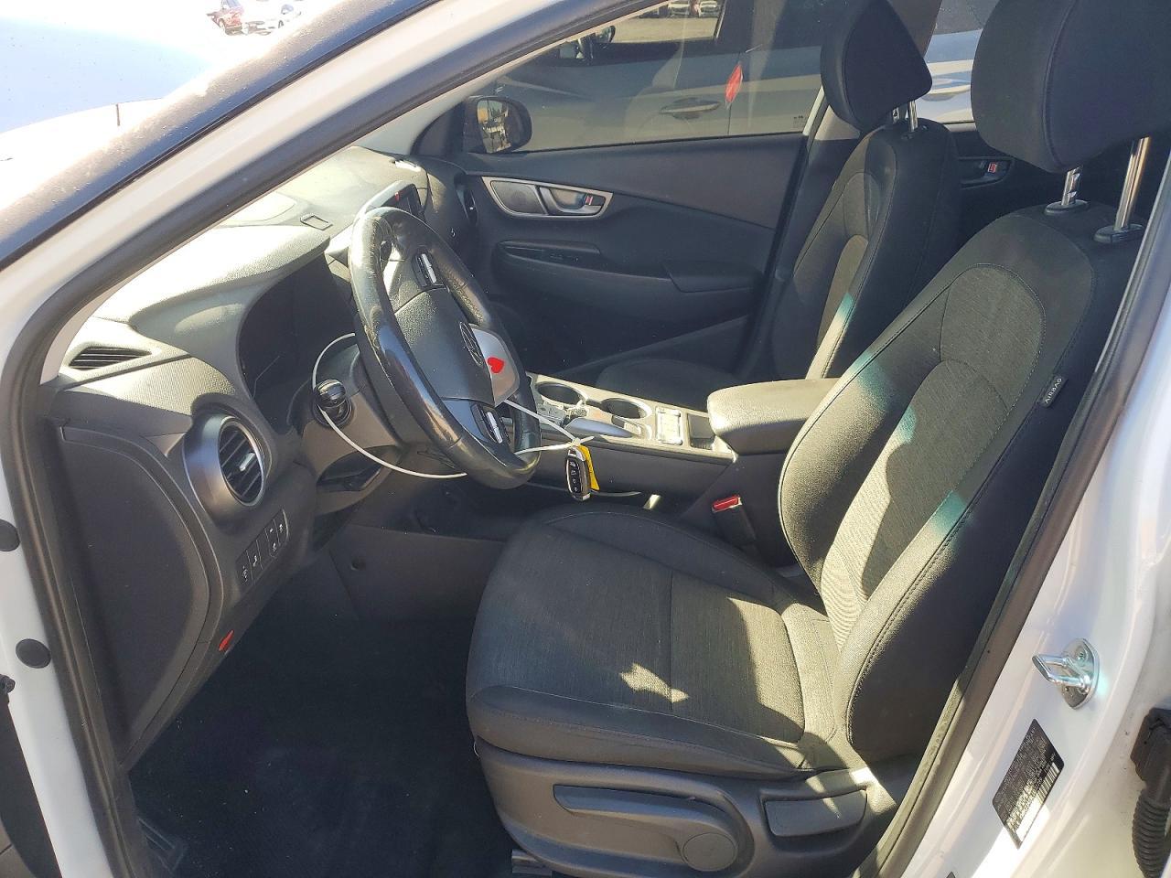 2020 Hyundai Kona Electric Sel - Image 7