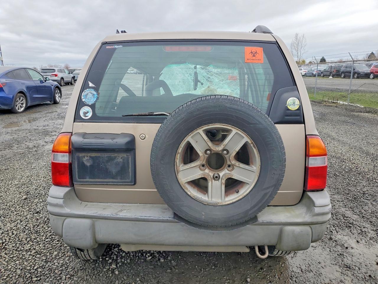 2003 Chevrolet Tracker - Фото 6