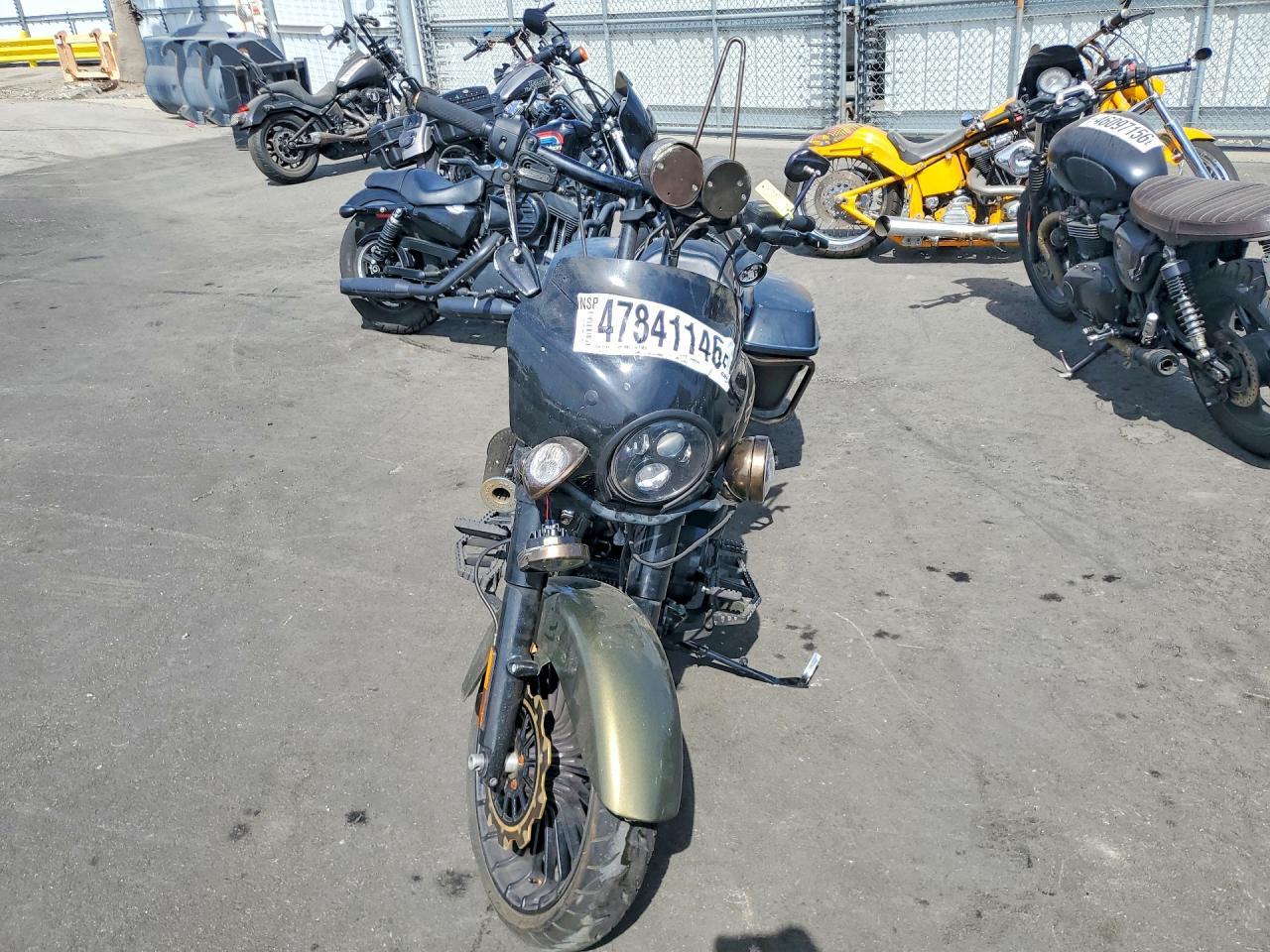 2017 Harley-Davidson Flhrxs - Фото 2