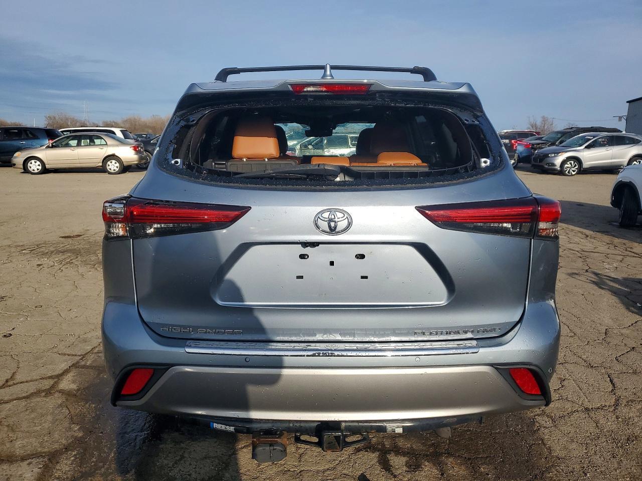 2020 Toyota Highlander Platinum - Фото 6