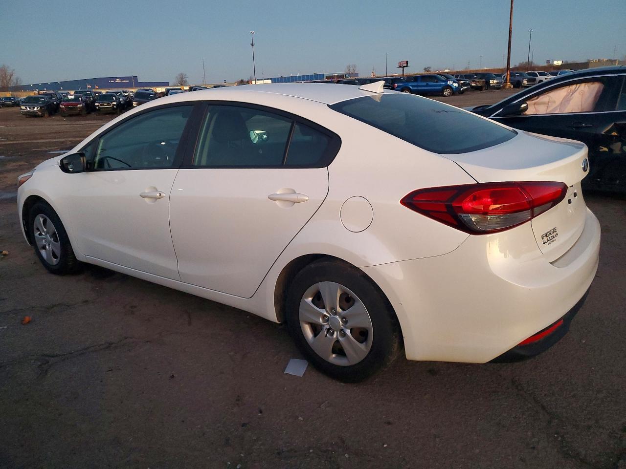 2018 Kia Forte Lx - Image 2