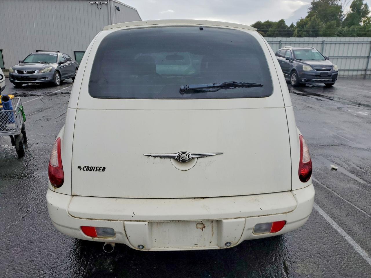 2009 Chrysler Pt Cruiser - Image 6