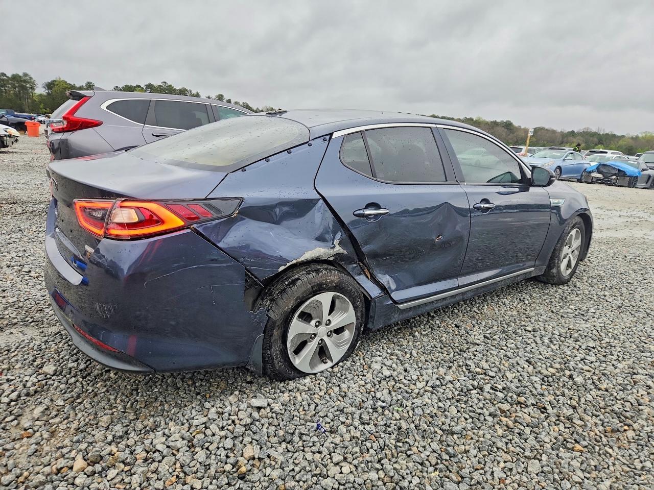 2015 Kia Optima Hybrid Base - Фото 3