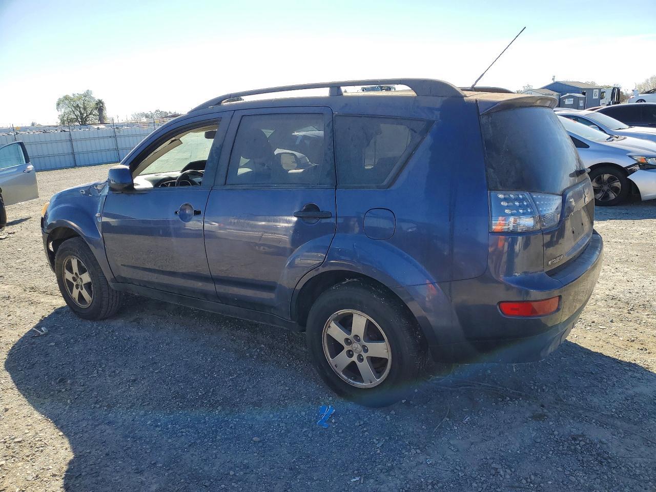 2007 Mitsubishi Outlander Es - Image 2