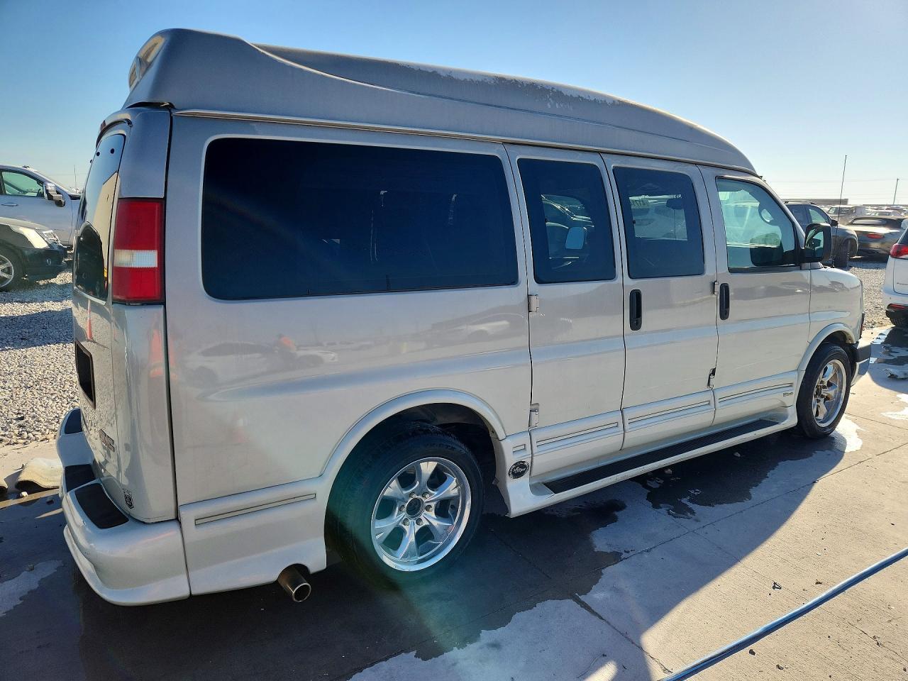 2005 GMC Savana Rv G1500 - Фото 3