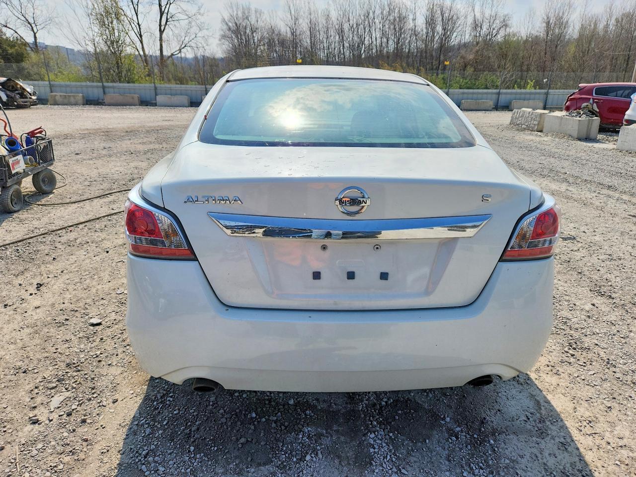 2014 Nissan Altima 2.5 S - Image 6