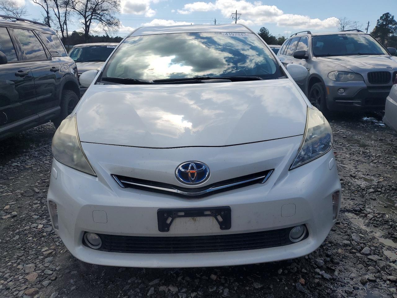 2013 Toyt Prius V - Фото 5