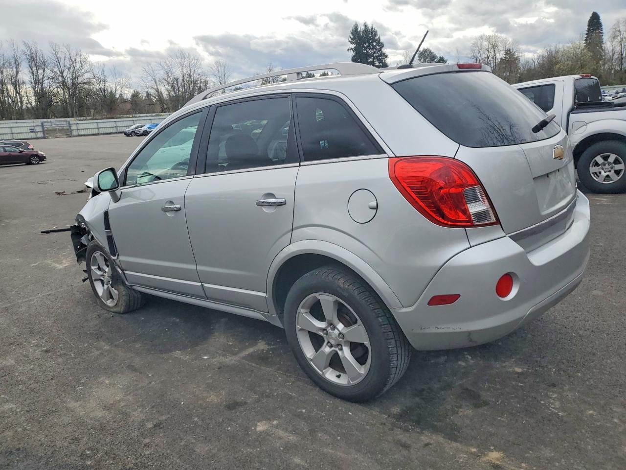 2014 Chevrolet Captiva Ltz - Image 2