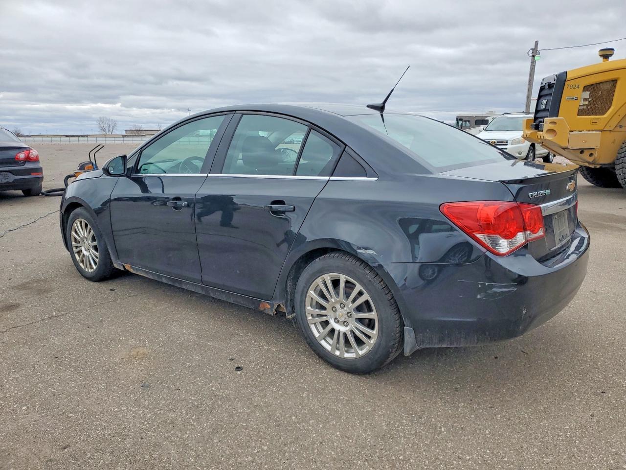 2014 Chevrolet Cruze Eco - Image 2