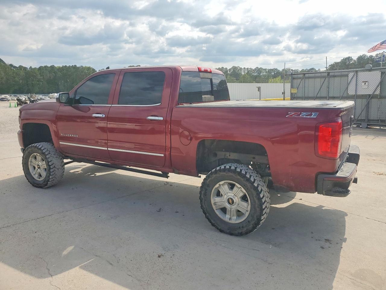 2017 Chevrolet Silverado K1500 Ltz - Image 2