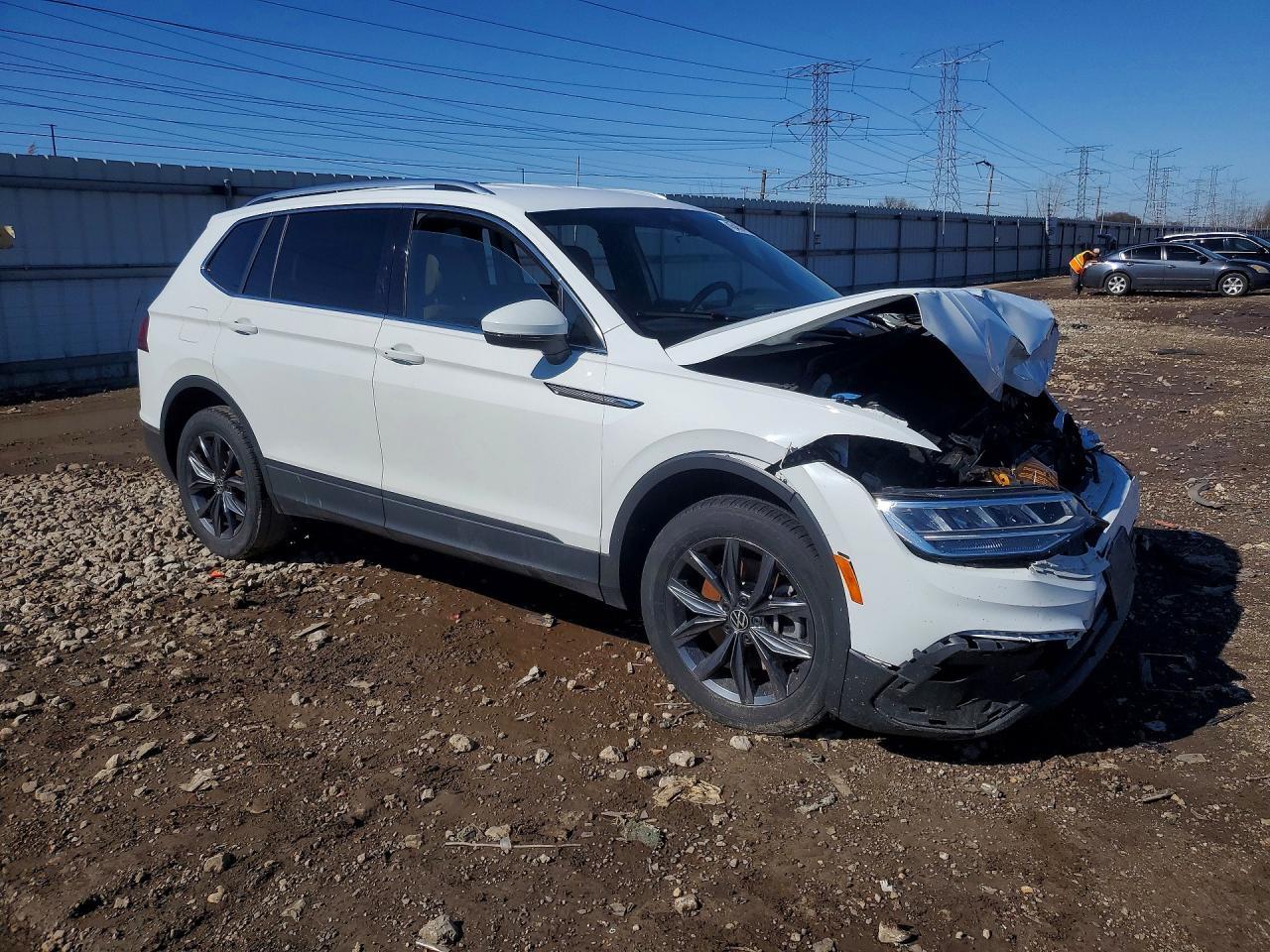 2022 Volkswagen Tiguan Se - Фото 4