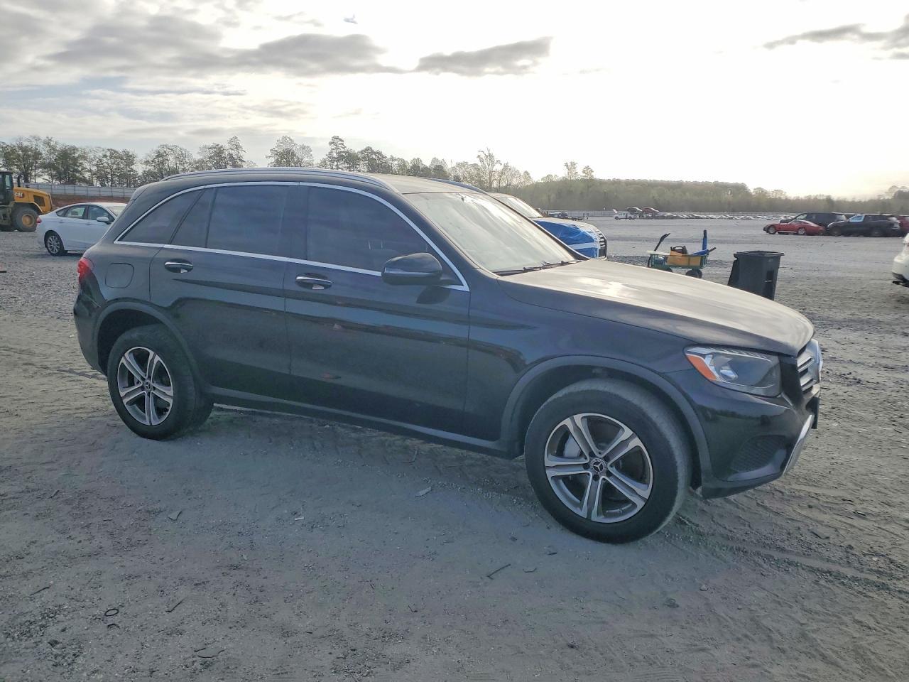 2018 Mercedes-Benz Glc 300 - Image 4