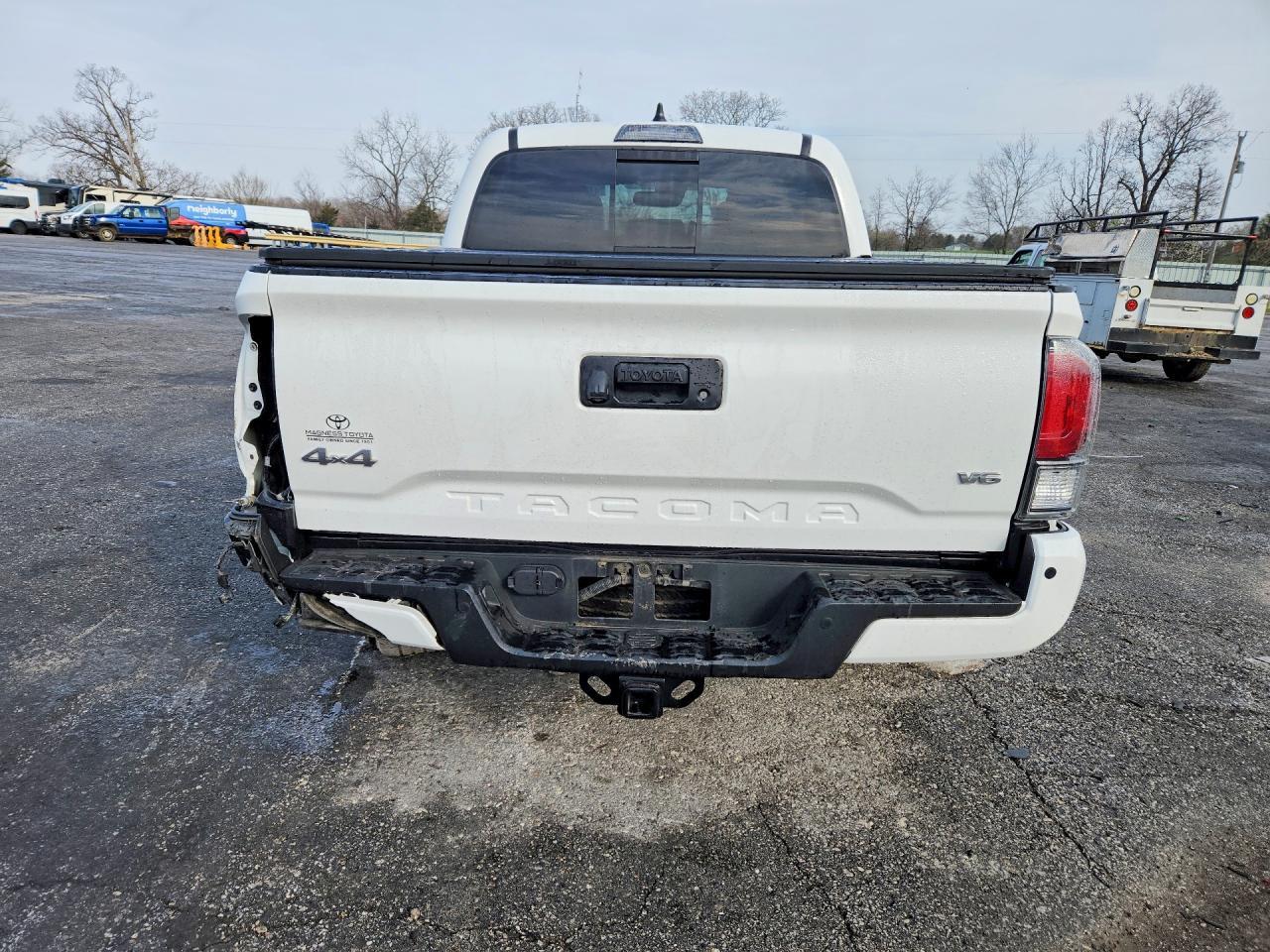 2022 Toyota Tacoma Limited - Фото 6