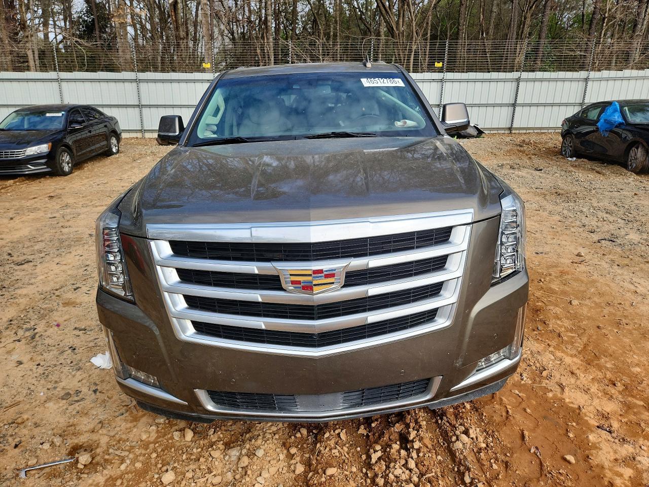2016 Cadillac Escalade Premium - Image 5