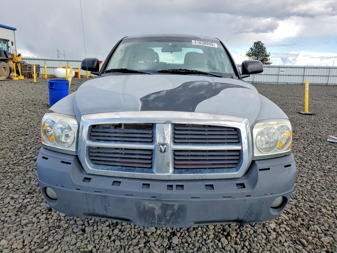 2005 Dodge Dakota Quad Slt - Image 5