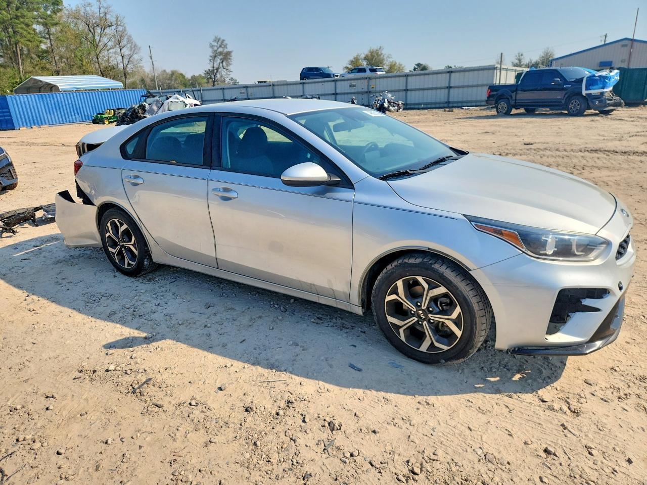 2020 Kia Forte Lxs - Image 4